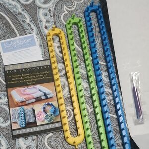 Long Knitting Loom Set And Book